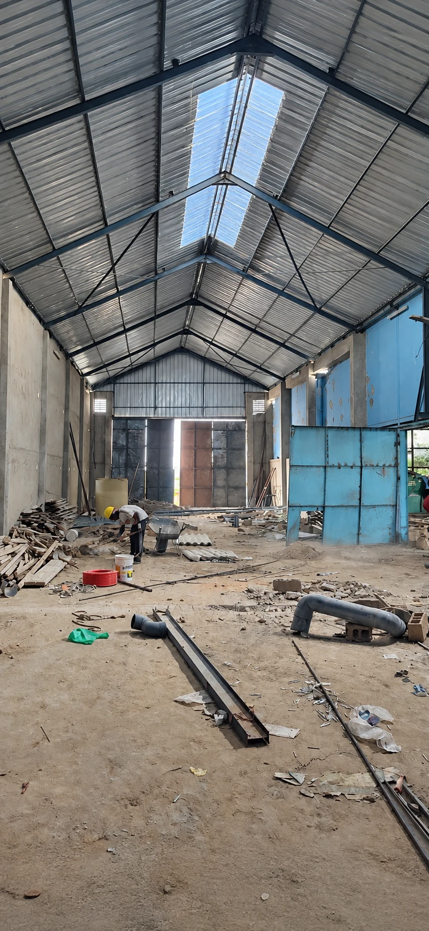 Hangar SOSETRA en cours d’aménagement